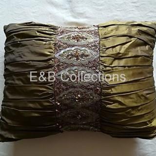 Cojin Verde Rectangular c/fruncido - Imagen 1